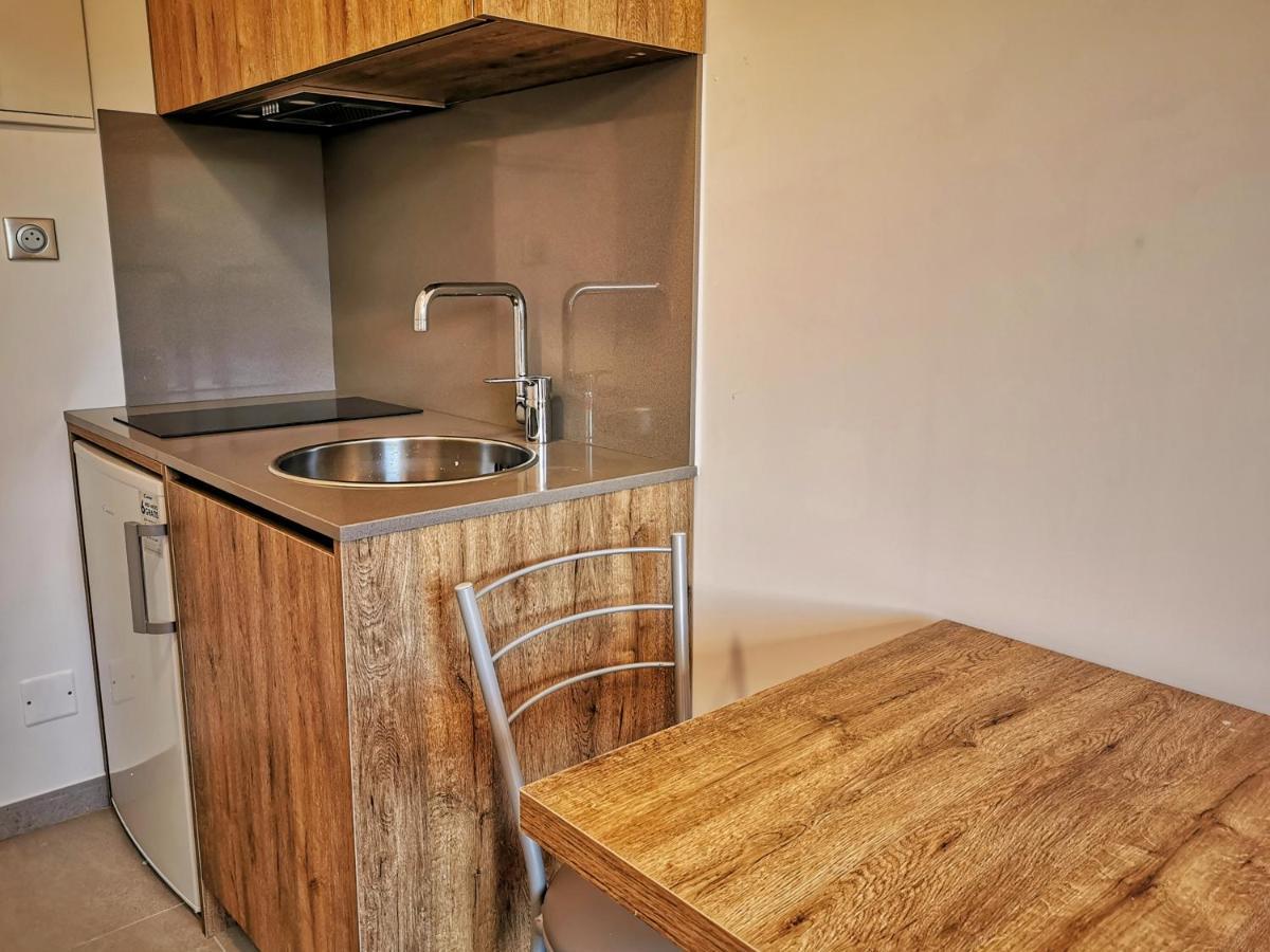 Ustaria Apartment Peri Exterior photo