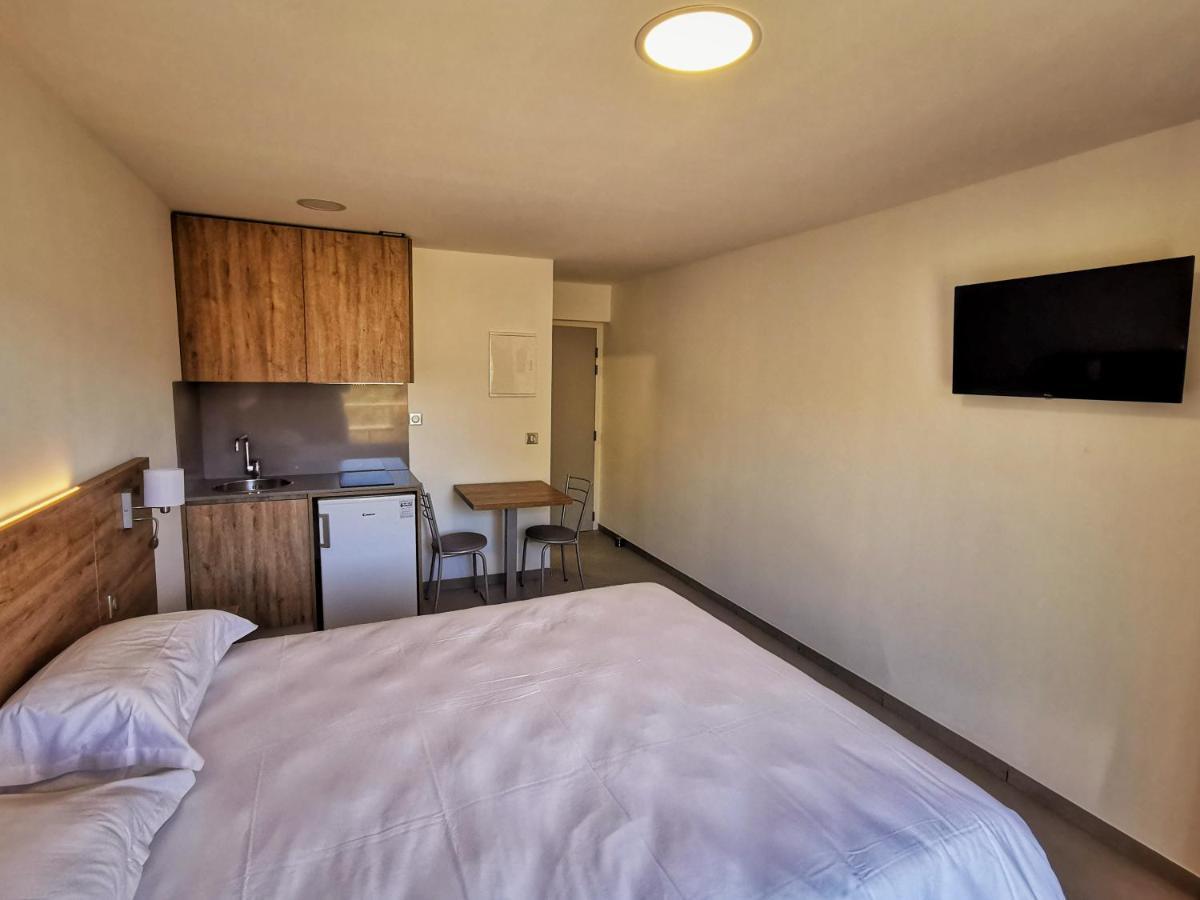 Ustaria Apartment Peri Exterior photo